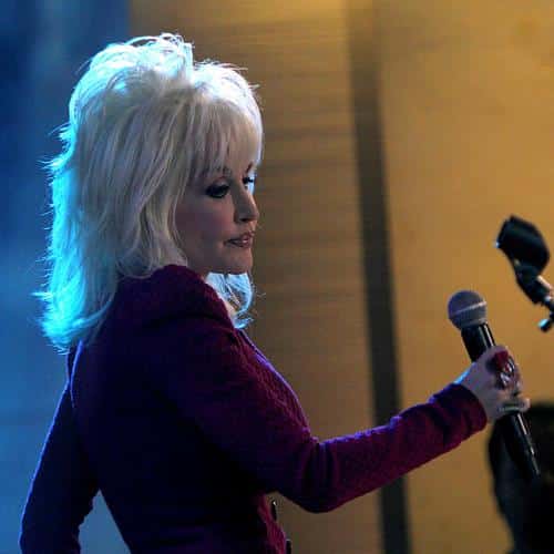 Dolly Parton en duo à titre posthume avec Bono sur le nouvel album de U2