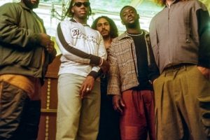 Ezra Collective danse sur le tout premier album numéro 1 avec Here Because Of Hope