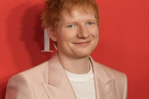 Finneas et d&rsquo;autres groupes abandonnent la tournée d&rsquo;Ed Sheeran pour soutenir Macklemore