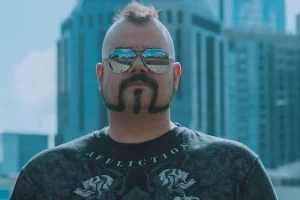 JOAKIM BRODÉN de SABATON : « Nous n&rsquo;avons jamais connu une baisse ou une augmentation énorme » de notre popularité