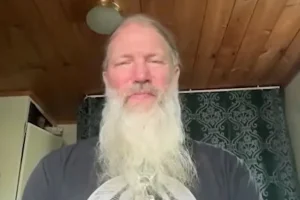 JOHAN HEGG d&rsquo;AMON AMARTH : « Nous n&rsquo;écrivons jamais vraiment de musique dont nous ne pensons pas qu&rsquo;elle finira sur l&rsquo;album »