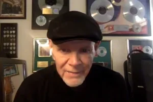 MARK KENDALL dit que GREAT WHITE a « beaucoup » de nouveaux éléments « sur bande » : « Nous voulons sortir quelque chose »