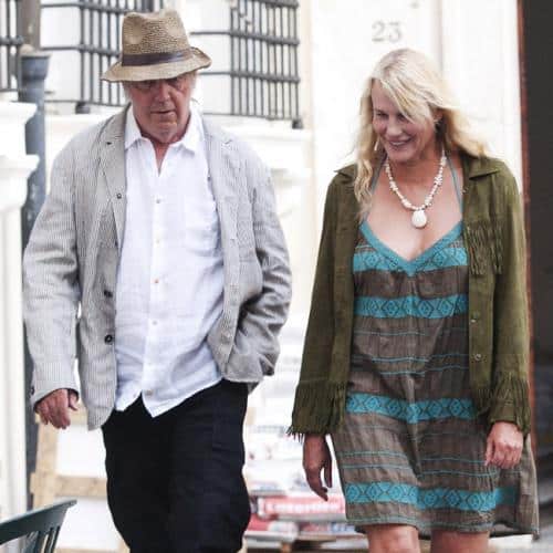 Neil Young décrit son amour pour Daryl Hannah dans une nouvelle chanson