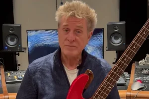 ROSS VALORY sur la possibilité de jouer à nouveau avec JOURNEY : « Je ne vois pas cela arriver »