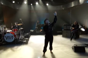 Regarder : GRETA VAN FLEET interprète « Saw You Stand » sur « Jimmy Kimmel Live ! »