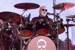 Roger Taylor laisse entendre que Queen envisage un spectacle inspiré d&rsquo;ABBA Voyage