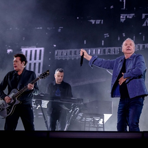 Simple Minds clôture spectaculairement Radio 2 In The Park à Stirling