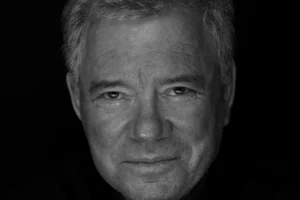WILLIAM SHATNER dit que son album de heavy metal s&rsquo;appellera « What The F Is Heavy Metal ? »