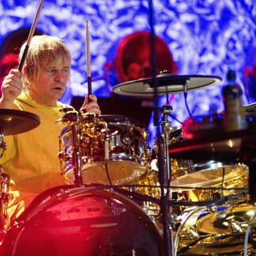 Zak Starkey essaie de trouver du soutien pour qu'il soit le batteur de la tournée Oasis Live 27