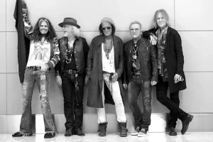C&rsquo;est officiel : AEROSMITH reviendra sur scène pour deux soirées exclusives seulement au Hollywood Bowl