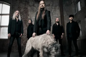 INSOMNIUM pleure les morts dans le clip vidéo « The Hour Grows Late »