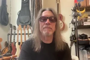 SCOTTI HILL de SKID ROW à propos du nouveau chanteur JUSTIN SARGENT : on a l&rsquo;impression qu&rsquo;il a toujours été là