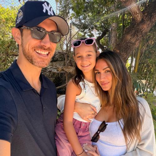 Angel, la sœur jumelle d'Aaron Carter, attend son deuxième bébé