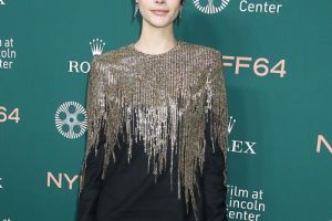 Cara Delevingne révèle pourquoi elle a attendu pour commencer sa carrière musicale