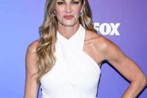 Erin Andrews et Charissa Thompson révèlent pourquoi elles n&rsquo;ont pas pu jouer dans le clip Patient Zero de Taylor Swift