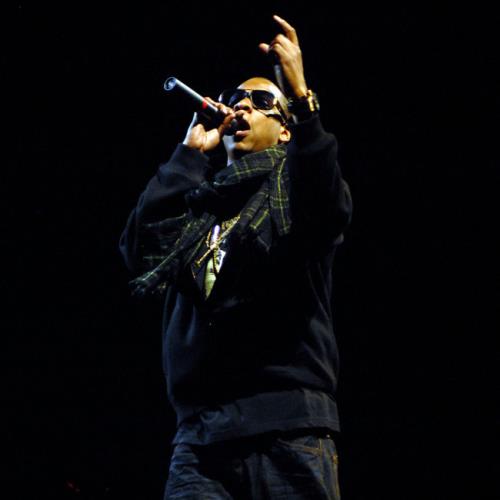Jay-Z dit à ses fans de « tout remettre en question » à l'ère de l'IA