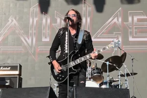 KIP WINGER explique pourquoi WINGER a joué près d&rsquo;une douzaine de spectacles en 2026 après le « concert de retraite » de l&rsquo;année dernière