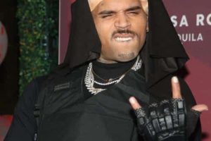 La gouvernante de Chris Brown accepte une récompense réduite pour avoir mutilé un chien