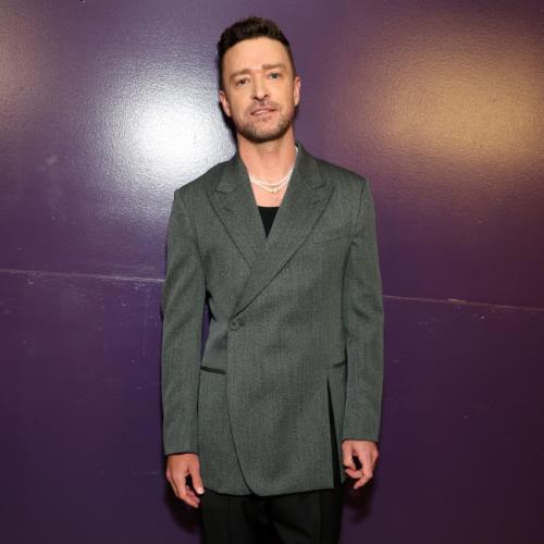 La pop star Justin Timberlake plaisante sur ses talents de beatboxing