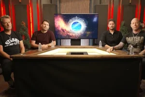 Les membres de NICKELBACK expliquent pourquoi être un groupe de rock de renommée mondiale est « une épée à double tranchant »