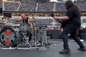 MAMMOTH Parts Ways avec le batteur GARRETT WHITLOCK et annonce son remplacement