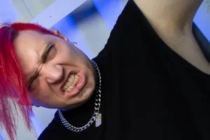 MILO SILVESTRO de FEAR FACTORY sur le nouveau single « Roboticist » : « J&rsquo;ai essayé de ressembler autant que possible à BURTON C. BELL »