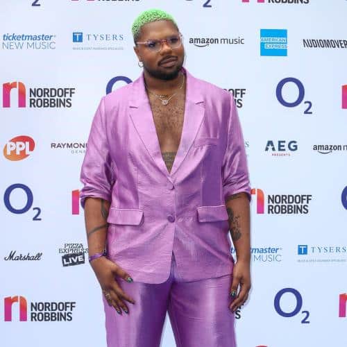 MNEK annule sa tournée en raison d'une "planification trop ambitieuse"