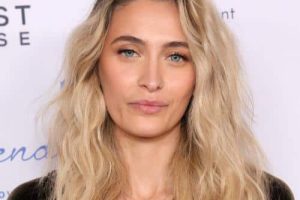 Paris Jackson critique l&rsquo;exécuteur testamentaire de son père pour des frais de 100 millions de dollars