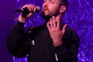 Partez maintenant : Will Young, légende de Pop Idol, affirme qu&rsquo;Adele a été « suspendue » de l&rsquo;école après avoir frappé un électeur de Gareth Gates