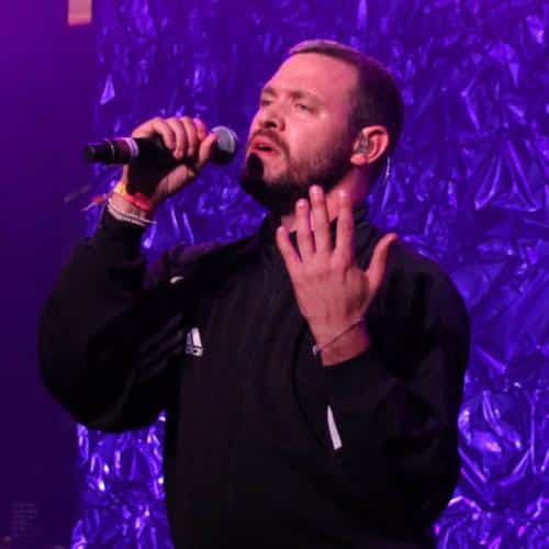 Partez maintenant : Will Young, légende de Pop Idol, affirme qu'Adele a été « suspendue » de l'école après avoir frappé un électeur de Gareth Gates