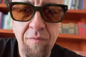SHAVO ODADJIAN sur le fait de jouer dans les stades avec SYSTEM OF A DOWN : « Nous nous amusons à nouveau »