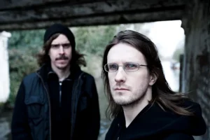 STEVEN WILSON confirme que le deuxième album de STORM CORROSION est en préparation : « Il est presque entièrement joué sur des instruments acoustiques »