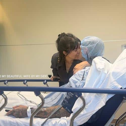 Travis Barker soutenu par sa femme Kourtney Kardashian après son hospitalisation